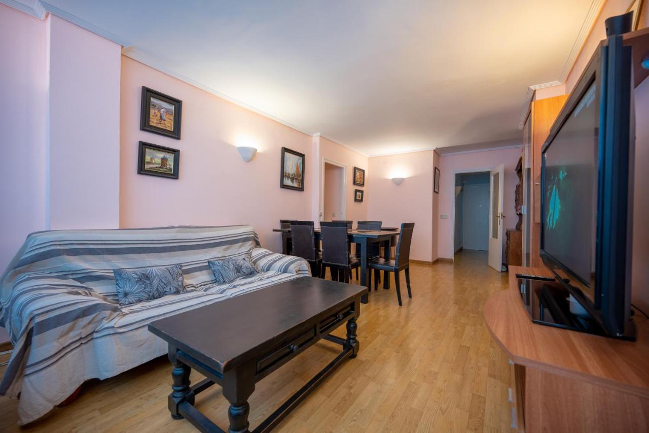 Beautiful Parque Loix 4 Bedroom Apartment Shared Pool, Tennis Court Бенідорм Екстер'єр фото