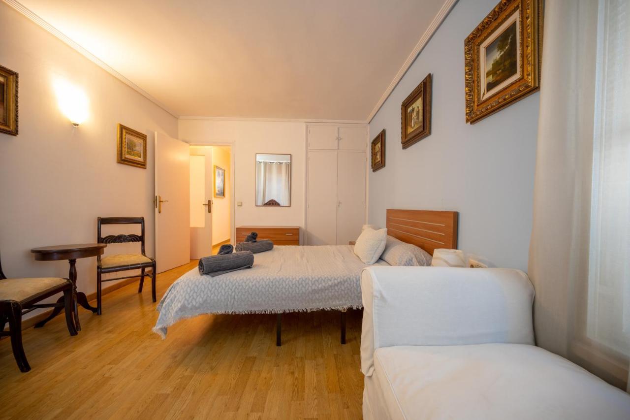 Beautiful Parque Loix 4 Bedroom Apartment Shared Pool, Tennis Court Бенідорм Екстер'єр фото